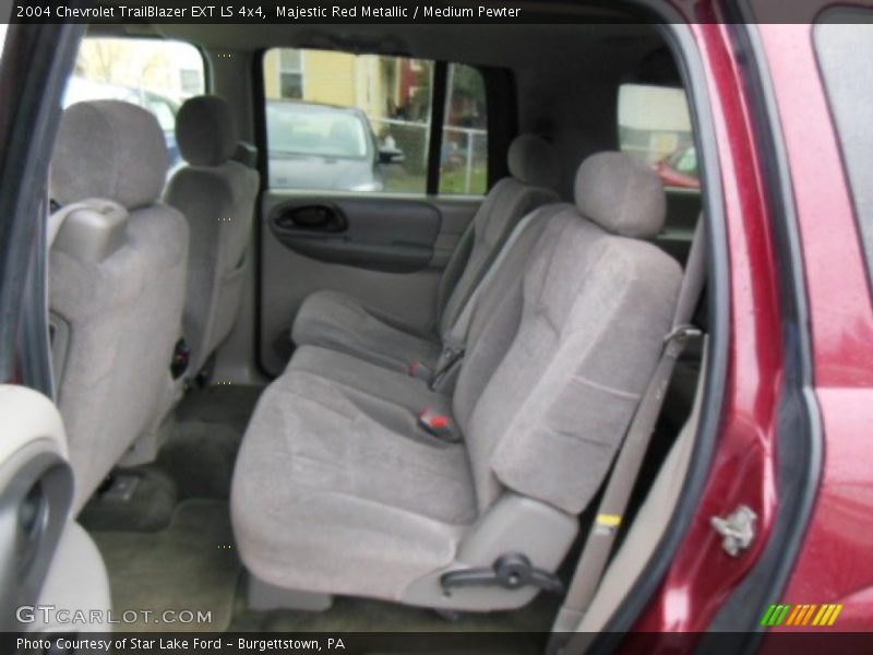 Majestic Red Metallic / Medium Pewter 2004 Chevrolet TrailBlazer EXT LS 4x4