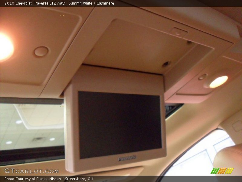 Summit White / Cashmere 2010 Chevrolet Traverse LTZ AWD