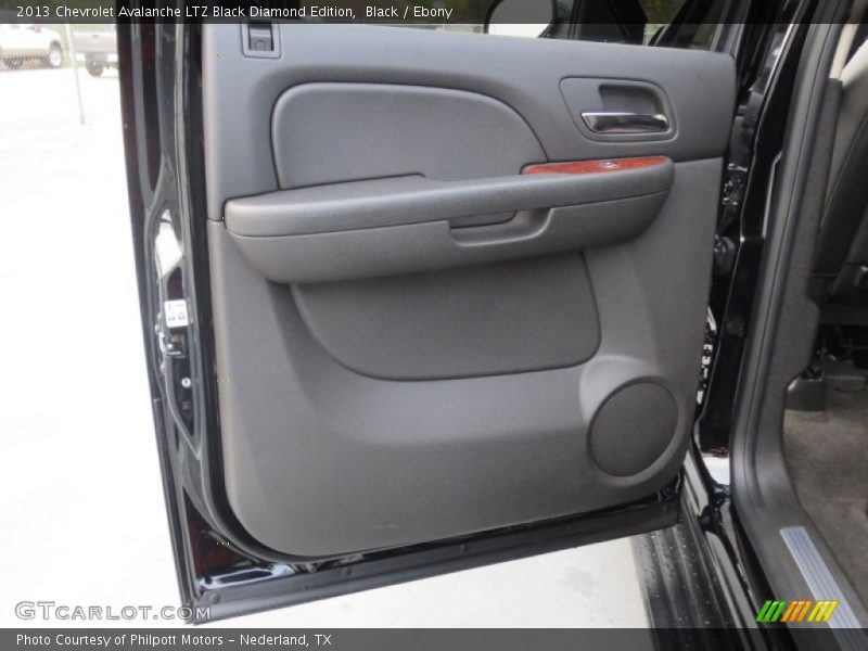 Door Panel of 2013 Avalanche LTZ Black Diamond Edition