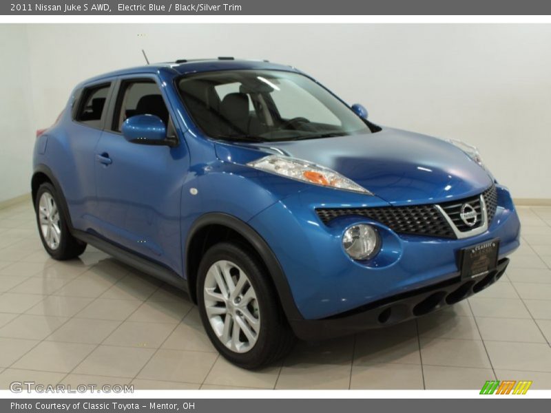 Electric Blue / Black/Silver Trim 2011 Nissan Juke S AWD