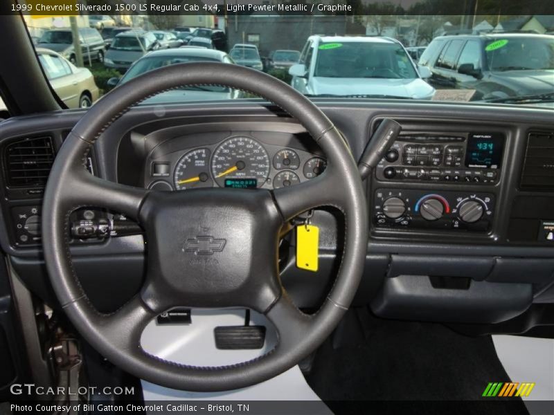 Light Pewter Metallic / Graphite 1999 Chevrolet Silverado 1500 LS Regular Cab 4x4