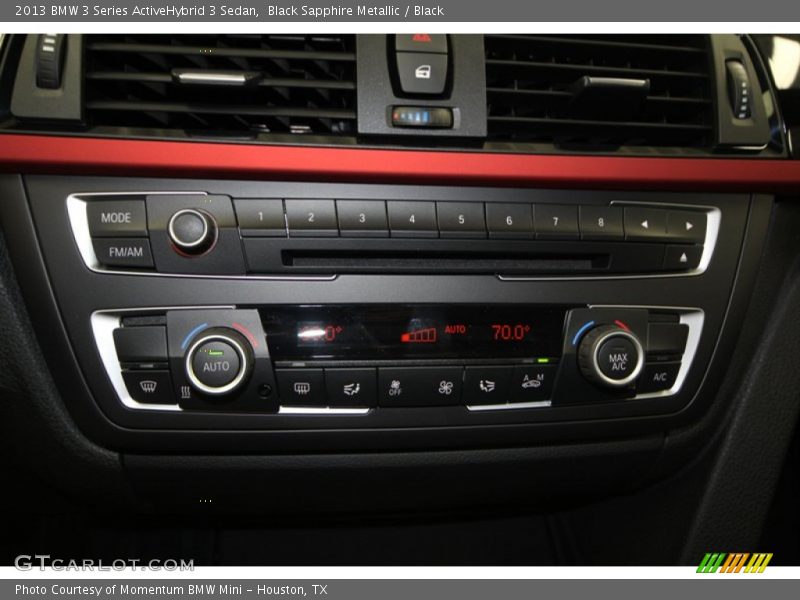 Controls of 2013 3 Series ActiveHybrid 3 Sedan