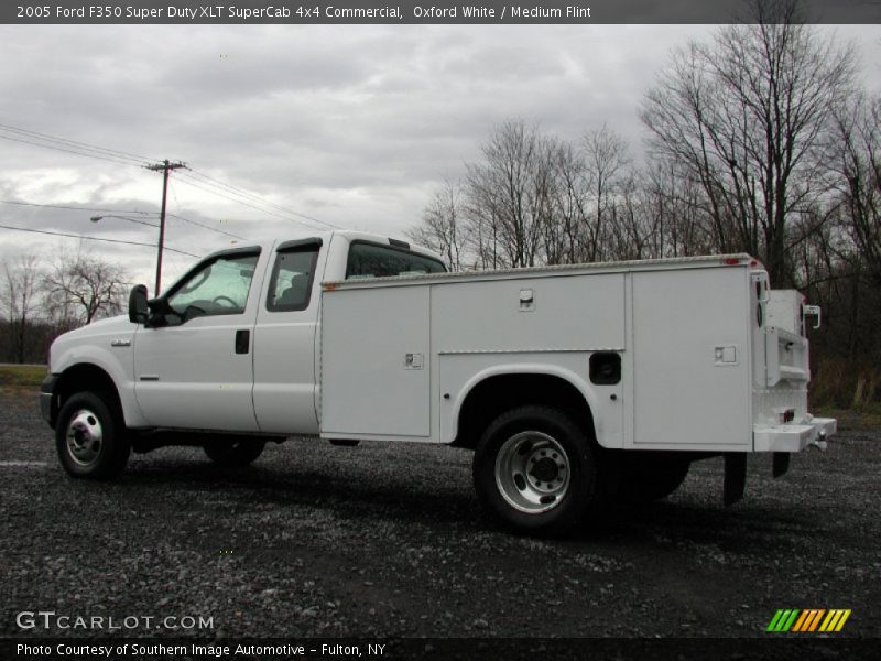 Oxford White / Medium Flint 2005 Ford F350 Super Duty XLT SuperCab 4x4 Commercial