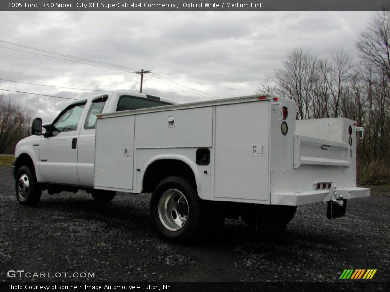 Oxford White / Medium Flint 2005 Ford F350 Super Duty XLT SuperCab 4x4 Commercial