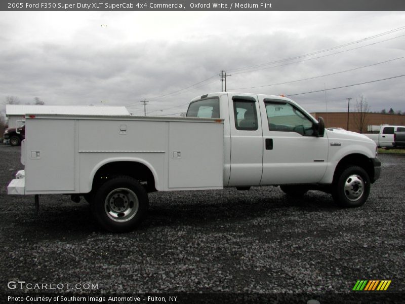 Oxford White / Medium Flint 2005 Ford F350 Super Duty XLT SuperCab 4x4 Commercial