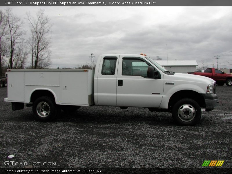 Oxford White / Medium Flint 2005 Ford F350 Super Duty XLT SuperCab 4x4 Commercial