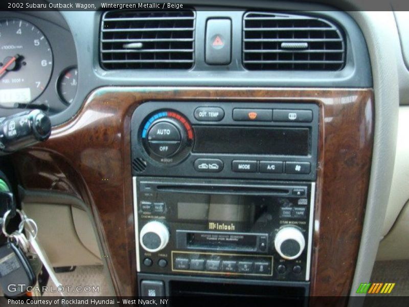 Wintergreen Metallic / Beige 2002 Subaru Outback Wagon