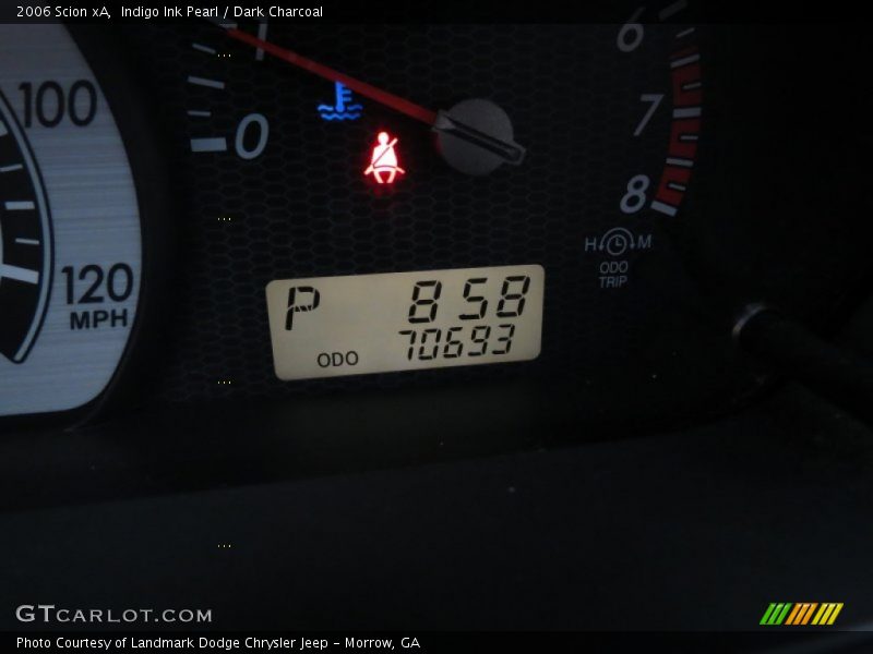 Indigo Ink Pearl / Dark Charcoal 2006 Scion xA