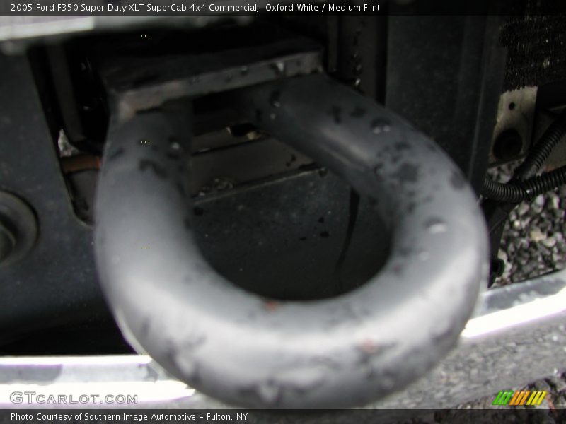 Oxford White / Medium Flint 2005 Ford F350 Super Duty XLT SuperCab 4x4 Commercial