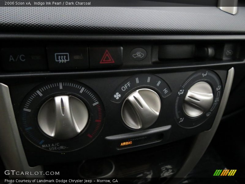 Indigo Ink Pearl / Dark Charcoal 2006 Scion xA