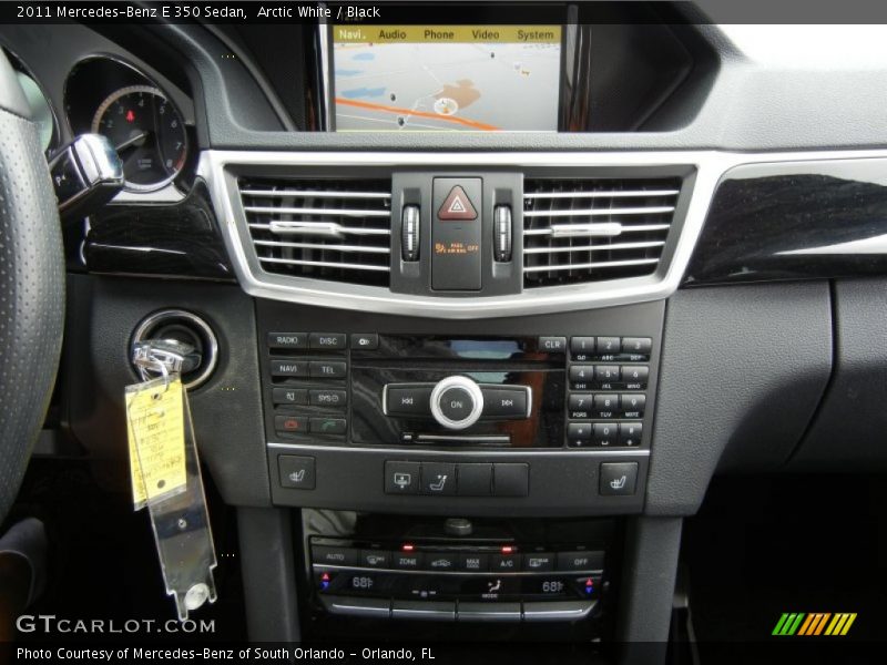 Arctic White / Black 2011 Mercedes-Benz E 350 Sedan