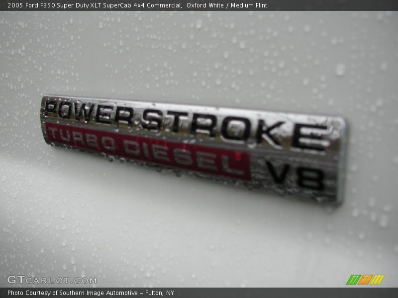 Oxford White / Medium Flint 2005 Ford F350 Super Duty XLT SuperCab 4x4 Commercial