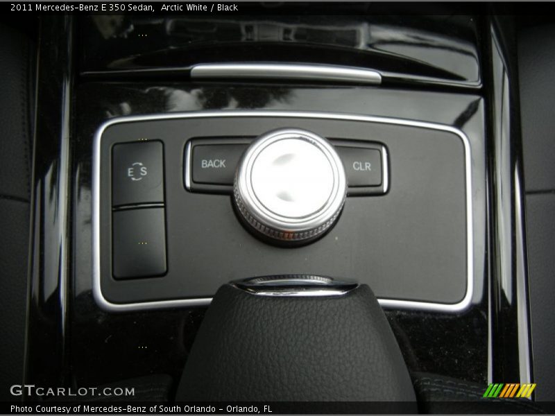Arctic White / Black 2011 Mercedes-Benz E 350 Sedan