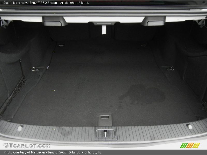 Arctic White / Black 2011 Mercedes-Benz E 350 Sedan
