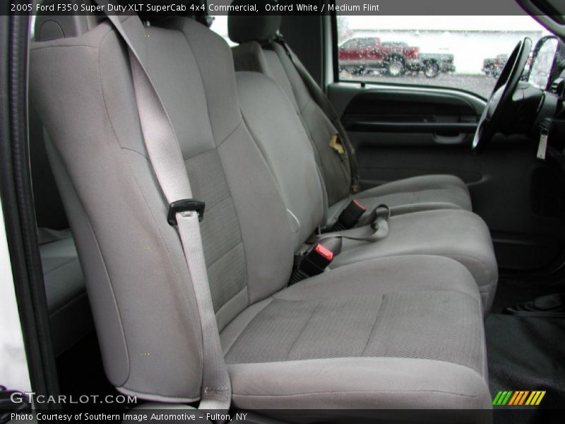 Oxford White / Medium Flint 2005 Ford F350 Super Duty XLT SuperCab 4x4 Commercial