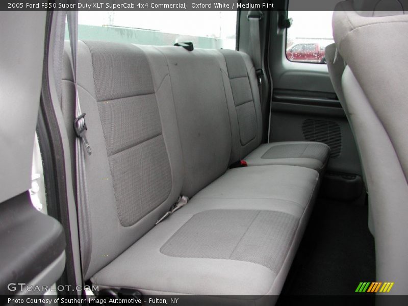 Rear Seat of 2005 F350 Super Duty XLT SuperCab 4x4 Commercial