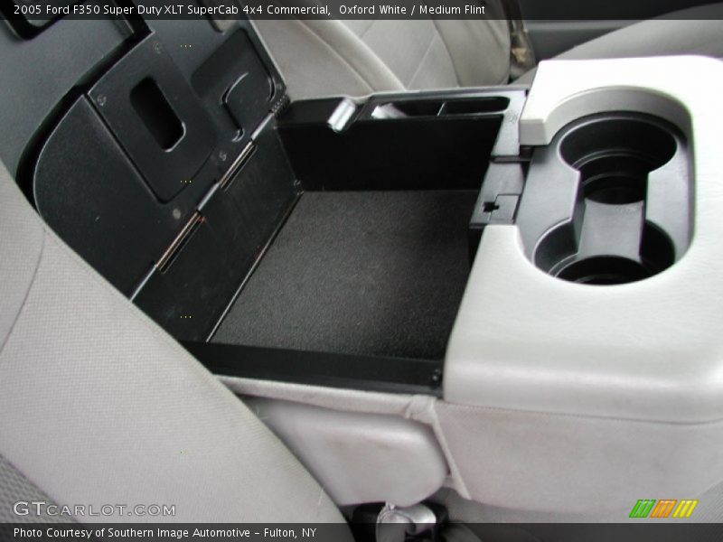 Oxford White / Medium Flint 2005 Ford F350 Super Duty XLT SuperCab 4x4 Commercial