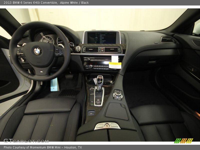 Dashboard of 2013 6 Series 640i Convertible