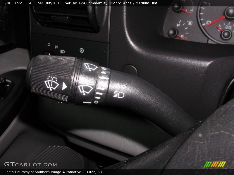 Controls of 2005 F350 Super Duty XLT SuperCab 4x4 Commercial