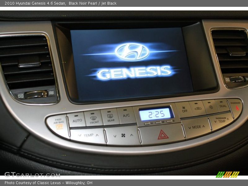 Controls of 2010 Genesis 4.6 Sedan