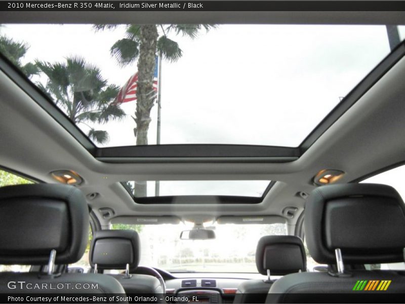 Sunroof of 2010 R 350 4Matic