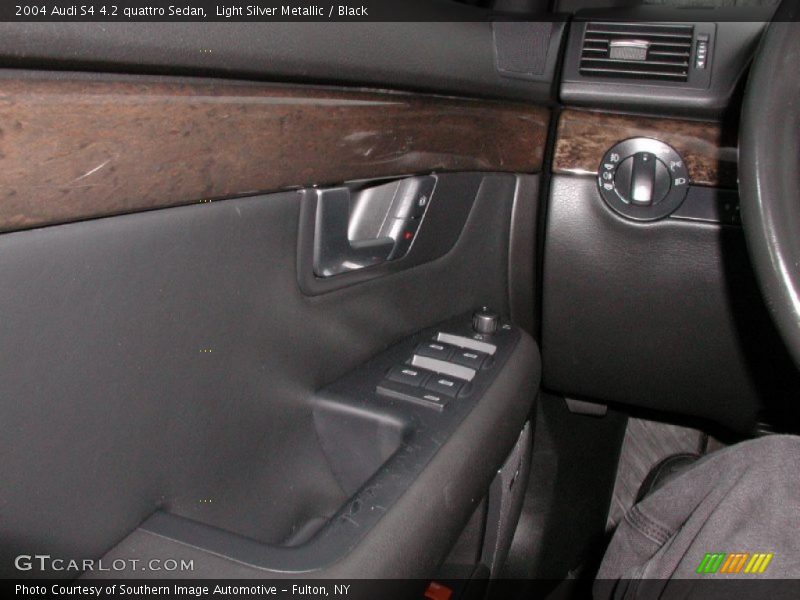 Light Silver Metallic / Black 2004 Audi S4 4.2 quattro Sedan