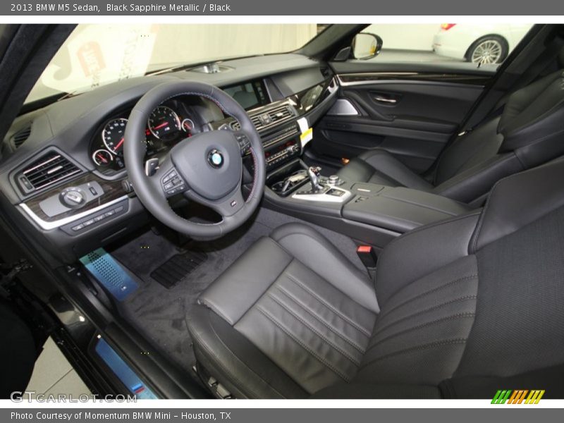 Black Interior - 2013 M5 Sedan 