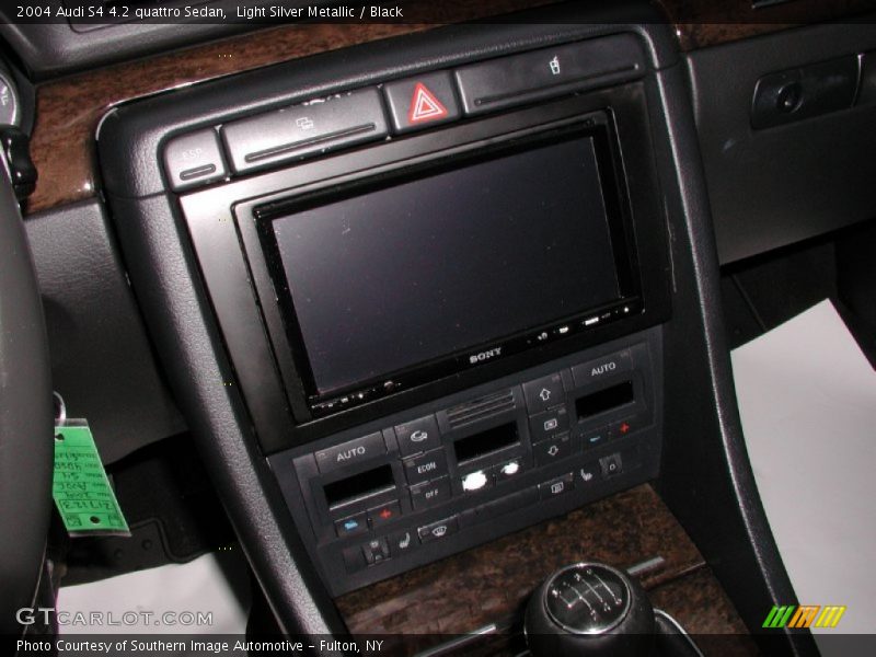 Light Silver Metallic / Black 2004 Audi S4 4.2 quattro Sedan