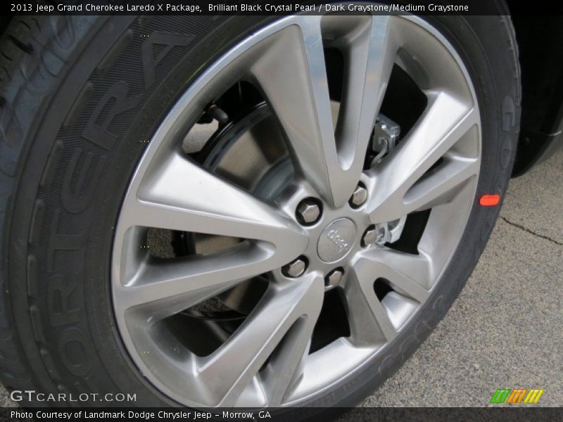 Brilliant Black Crystal Pearl / Dark Graystone/Medium Graystone 2013 Jeep Grand Cherokee Laredo X Package