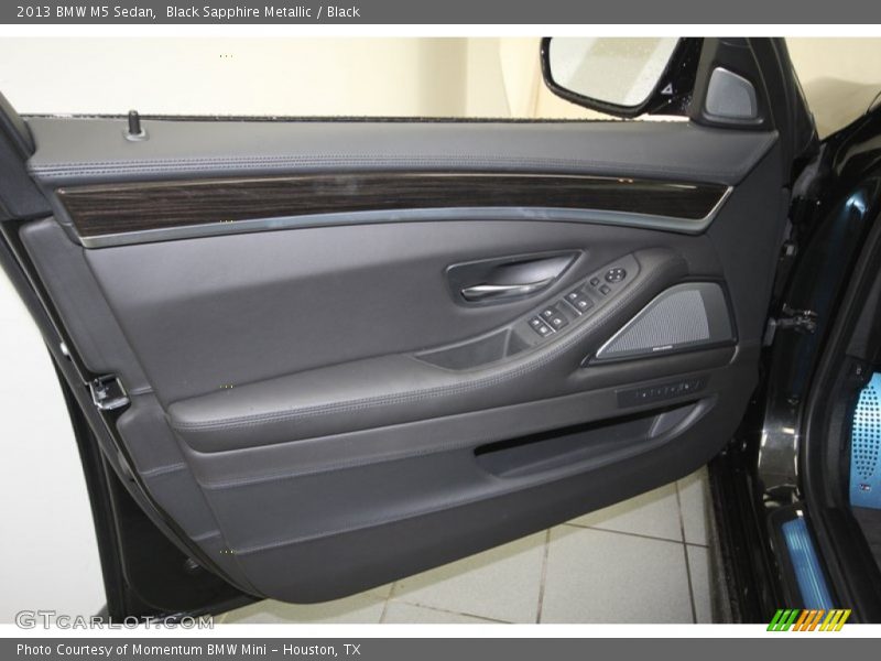 Black Sapphire Metallic / Black 2013 BMW M5 Sedan
