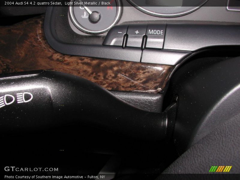 Light Silver Metallic / Black 2004 Audi S4 4.2 quattro Sedan