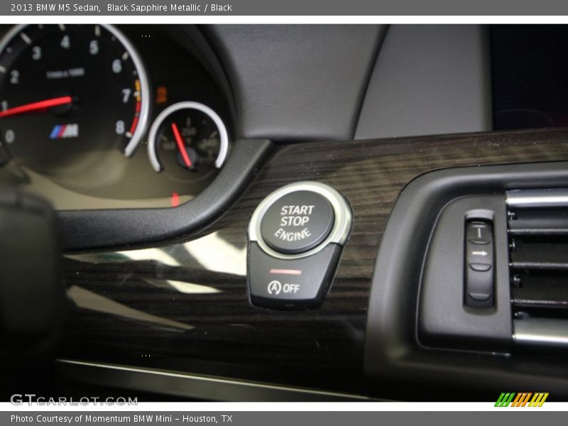Black Sapphire Metallic / Black 2013 BMW M5 Sedan