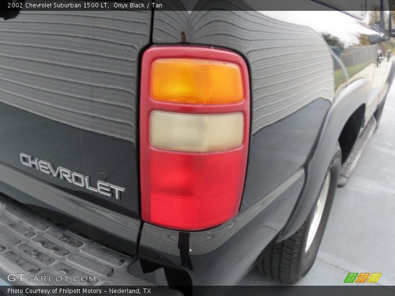 Onyx Black / Tan 2002 Chevrolet Suburban 1500 LT