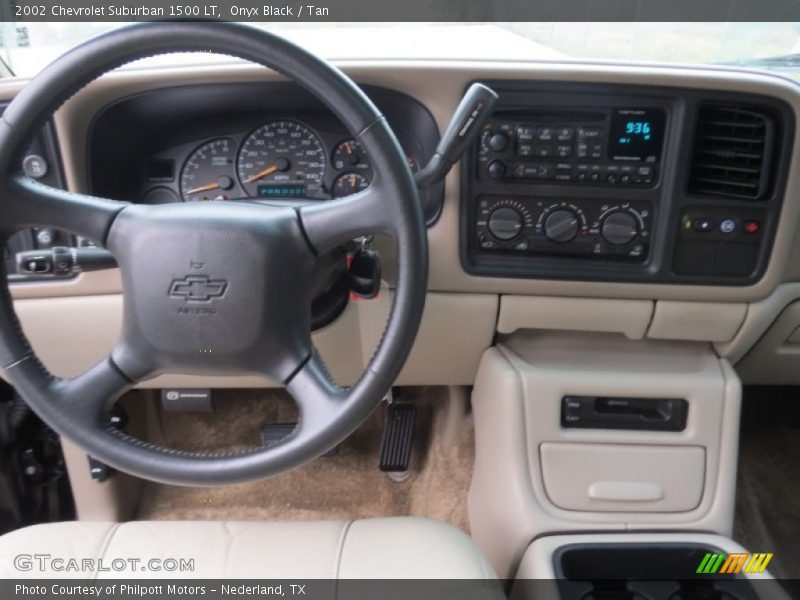 Onyx Black / Tan 2002 Chevrolet Suburban 1500 LT