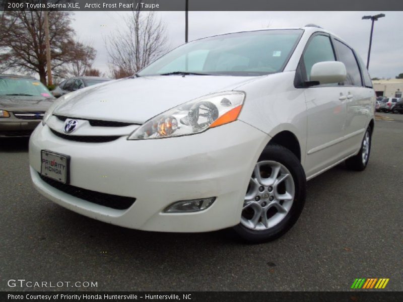 Arctic Frost Pearl / Taupe 2006 Toyota Sienna XLE