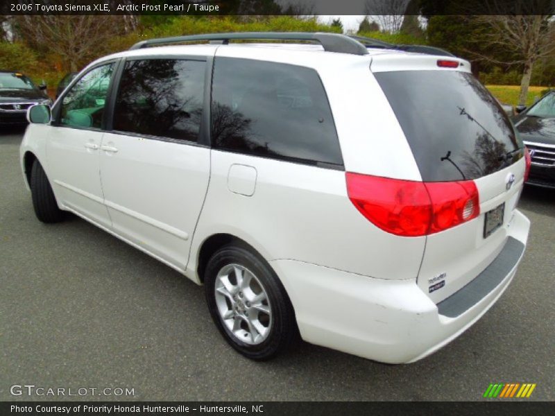 Arctic Frost Pearl / Taupe 2006 Toyota Sienna XLE