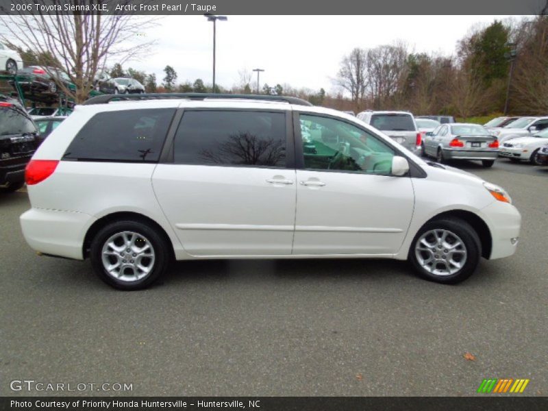 Arctic Frost Pearl / Taupe 2006 Toyota Sienna XLE