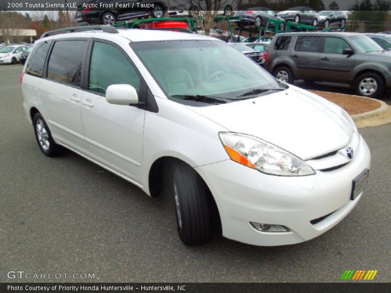 Arctic Frost Pearl / Taupe 2006 Toyota Sienna XLE