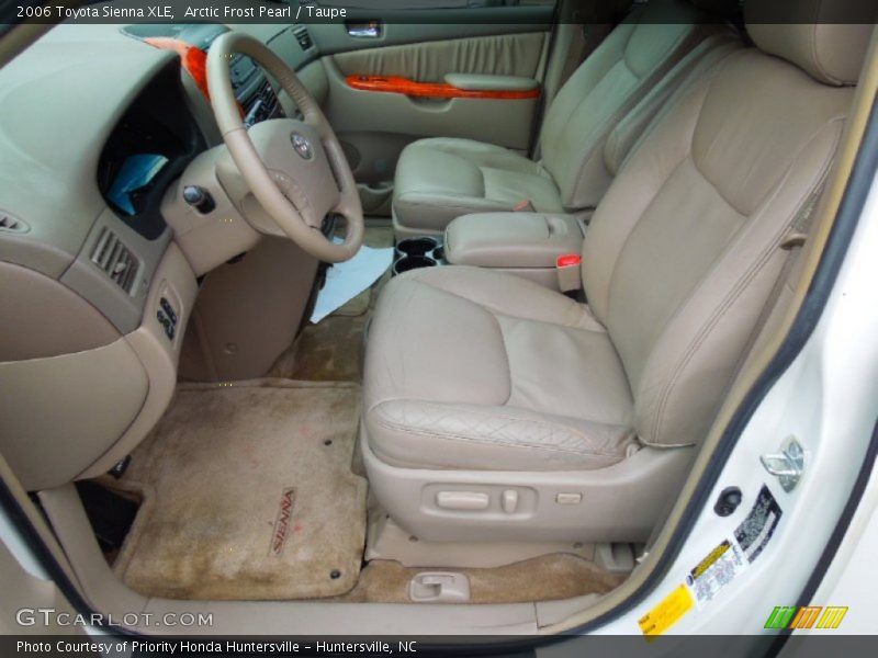 Arctic Frost Pearl / Taupe 2006 Toyota Sienna XLE