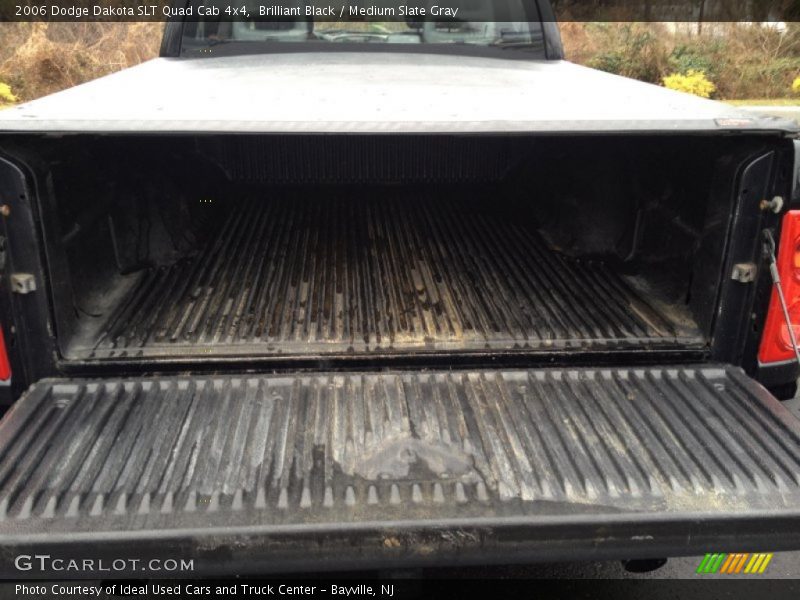 Brilliant Black / Medium Slate Gray 2006 Dodge Dakota SLT Quad Cab 4x4