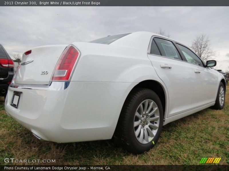 Bright White / Black/Light Frost Beige 2013 Chrysler 300