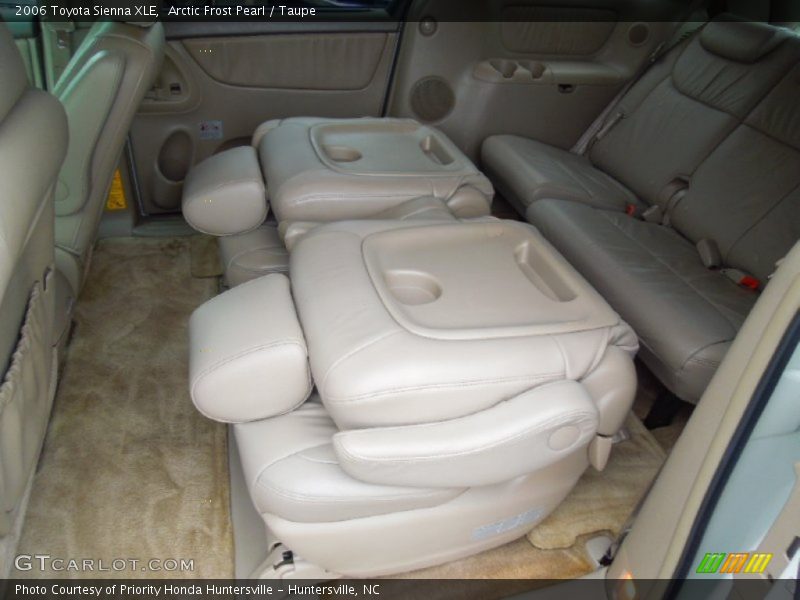 Arctic Frost Pearl / Taupe 2006 Toyota Sienna XLE