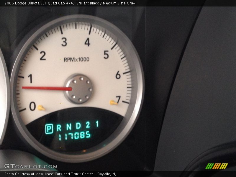 Brilliant Black / Medium Slate Gray 2006 Dodge Dakota SLT Quad Cab 4x4