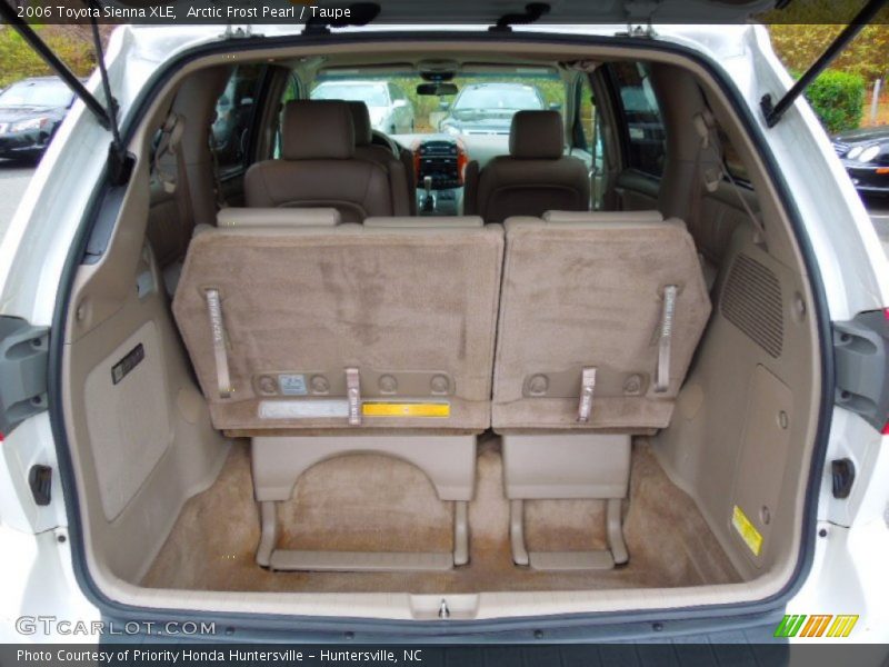 Arctic Frost Pearl / Taupe 2006 Toyota Sienna XLE