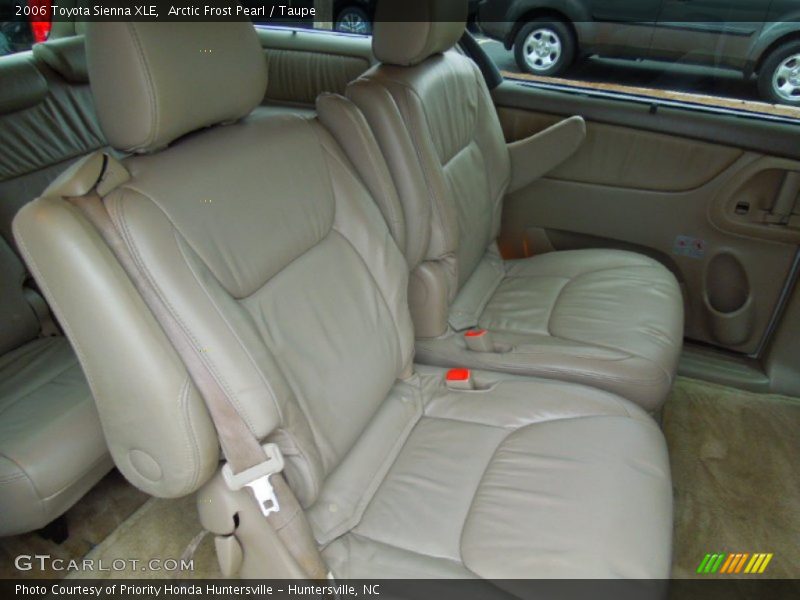Arctic Frost Pearl / Taupe 2006 Toyota Sienna XLE