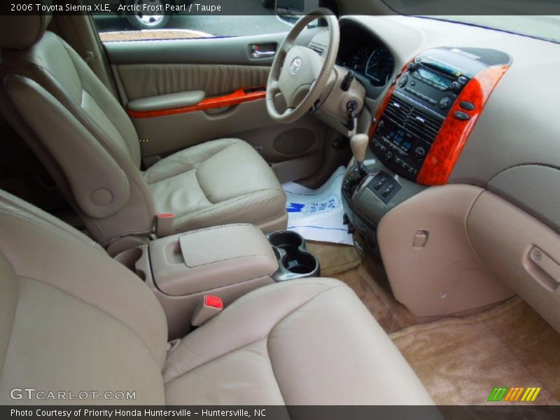 Arctic Frost Pearl / Taupe 2006 Toyota Sienna XLE