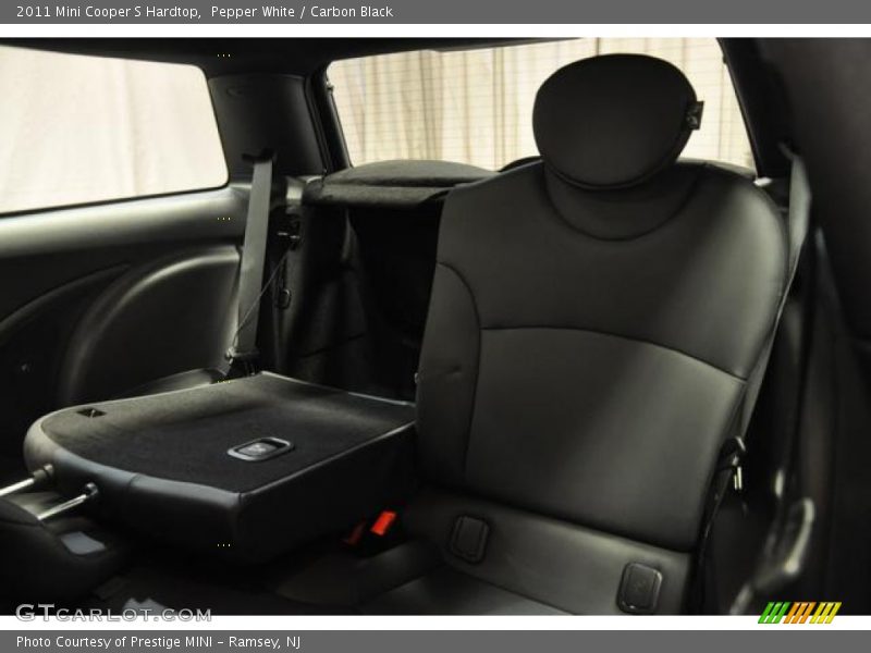 Pepper White / Carbon Black 2011 Mini Cooper S Hardtop
