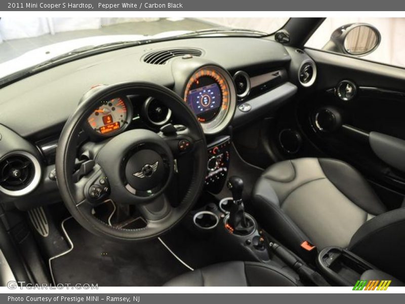 Pepper White / Carbon Black 2011 Mini Cooper S Hardtop