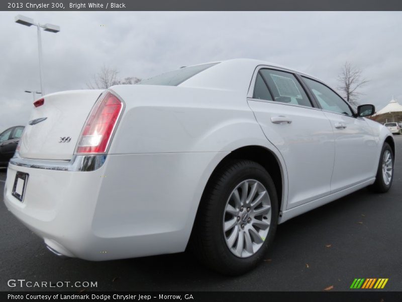 Bright White / Black 2013 Chrysler 300
