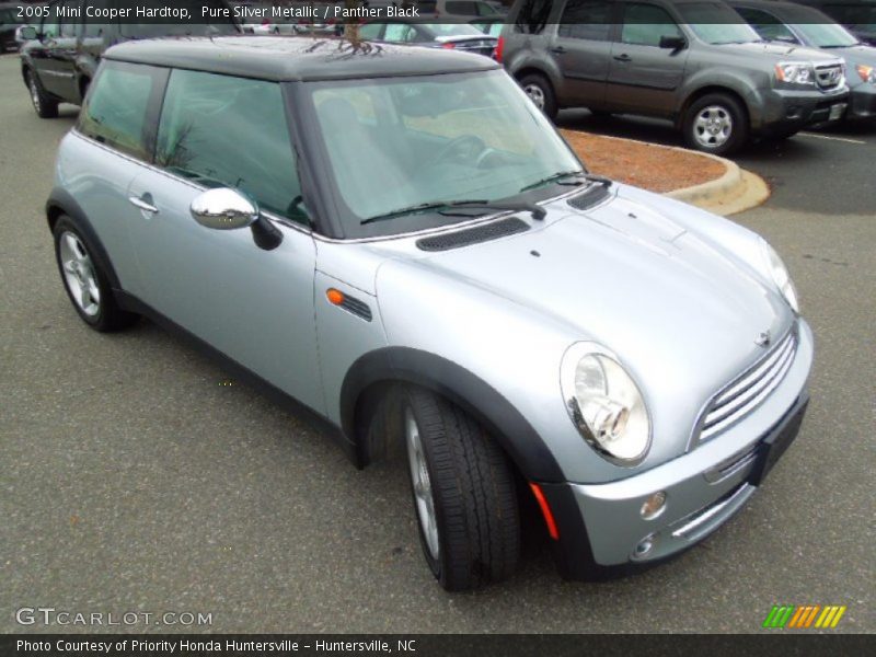 Pure Silver Metallic / Panther Black 2005 Mini Cooper Hardtop